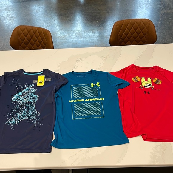 Boys YL Under Armor Tees - Picture 1 of 12